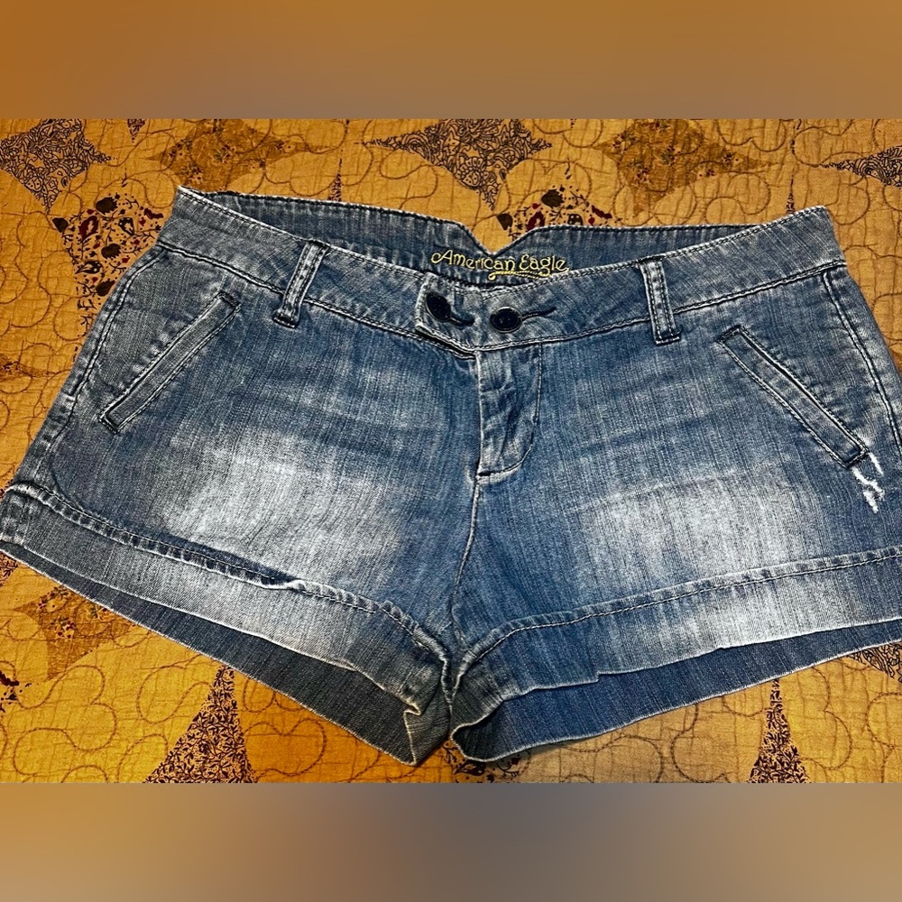 American Eagle shorts size 8